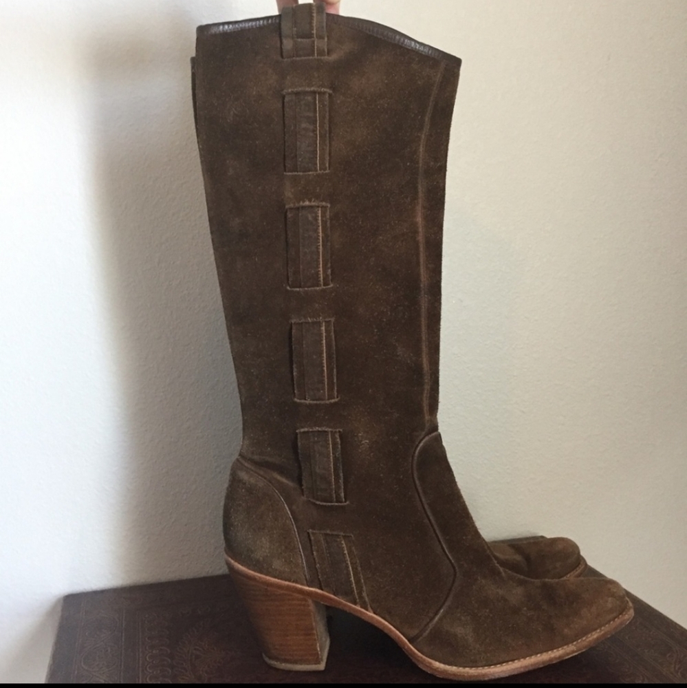 Via Spiga suede boots